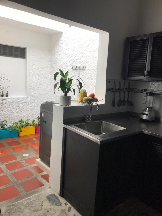 Vip Apartasuites Rosales Medellin Exterior photo