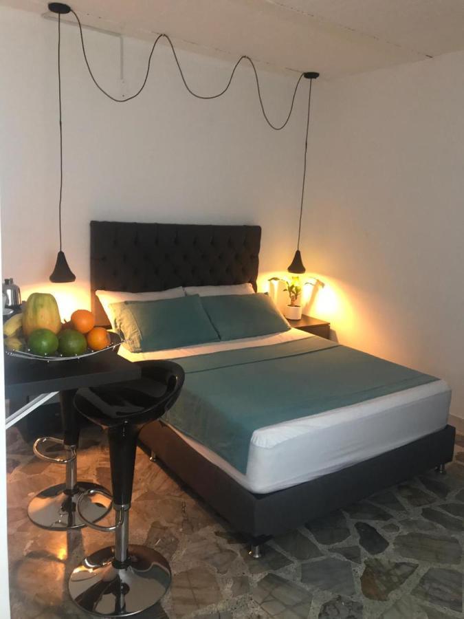 Vip Apartasuites Rosales Medellin Exterior photo