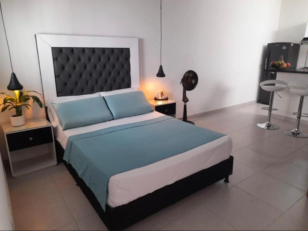 Vip Apartasuites Rosales Medellin Exterior photo