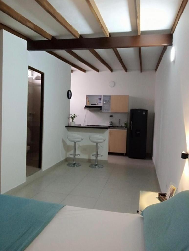 Vip Apartasuites Rosales Medellin Exterior photo