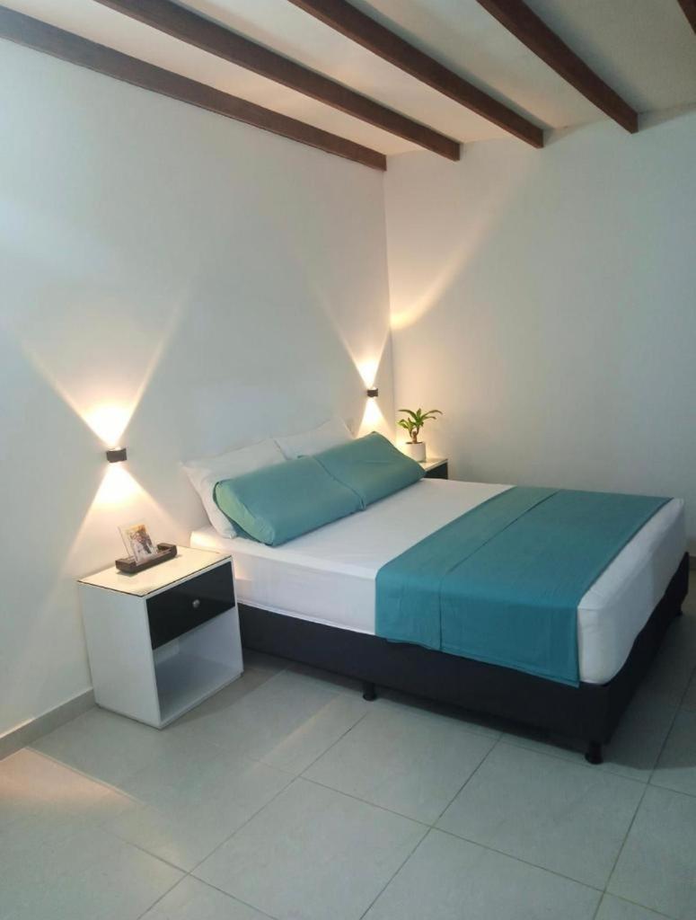 Vip Apartasuites Rosales Medellin Exterior photo